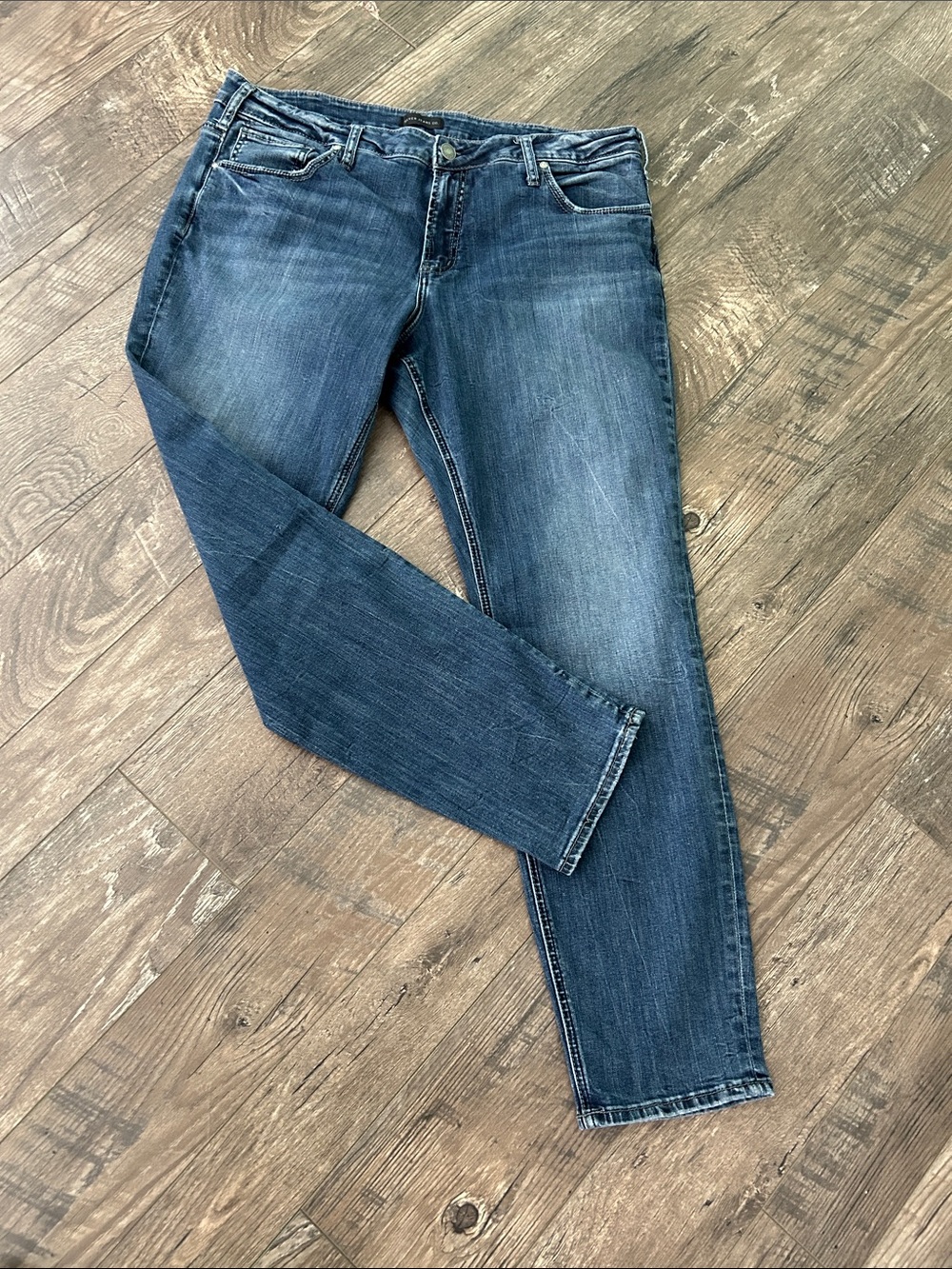 Silver Jeans Women’s Boyfriend Jeans - Blue Wash size 18 inseam 29